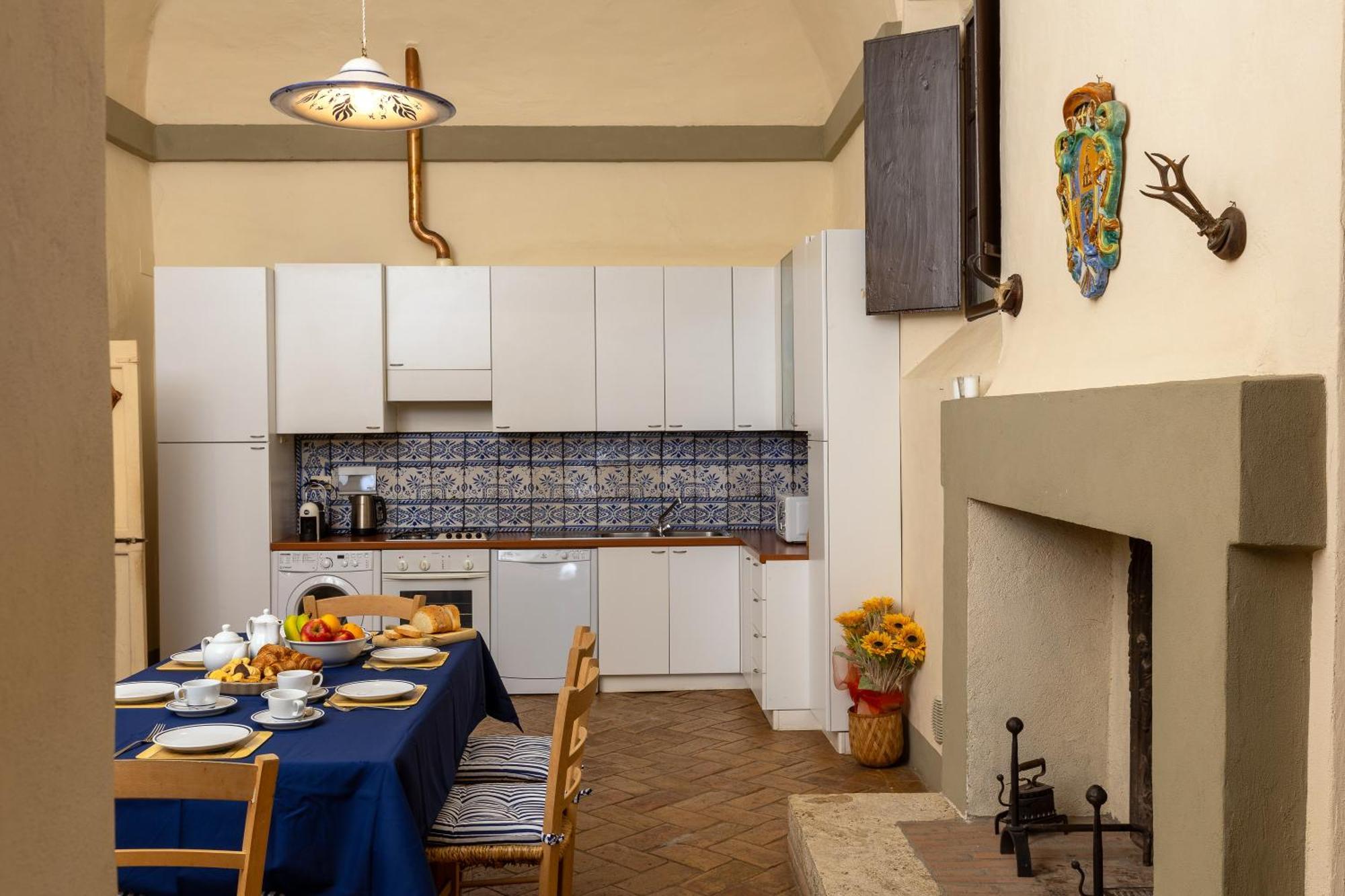Palazzo Costanti - A 8 Minuti Dalle Terme Lägenhet San Quirico dʼOrcia Exteriör bild