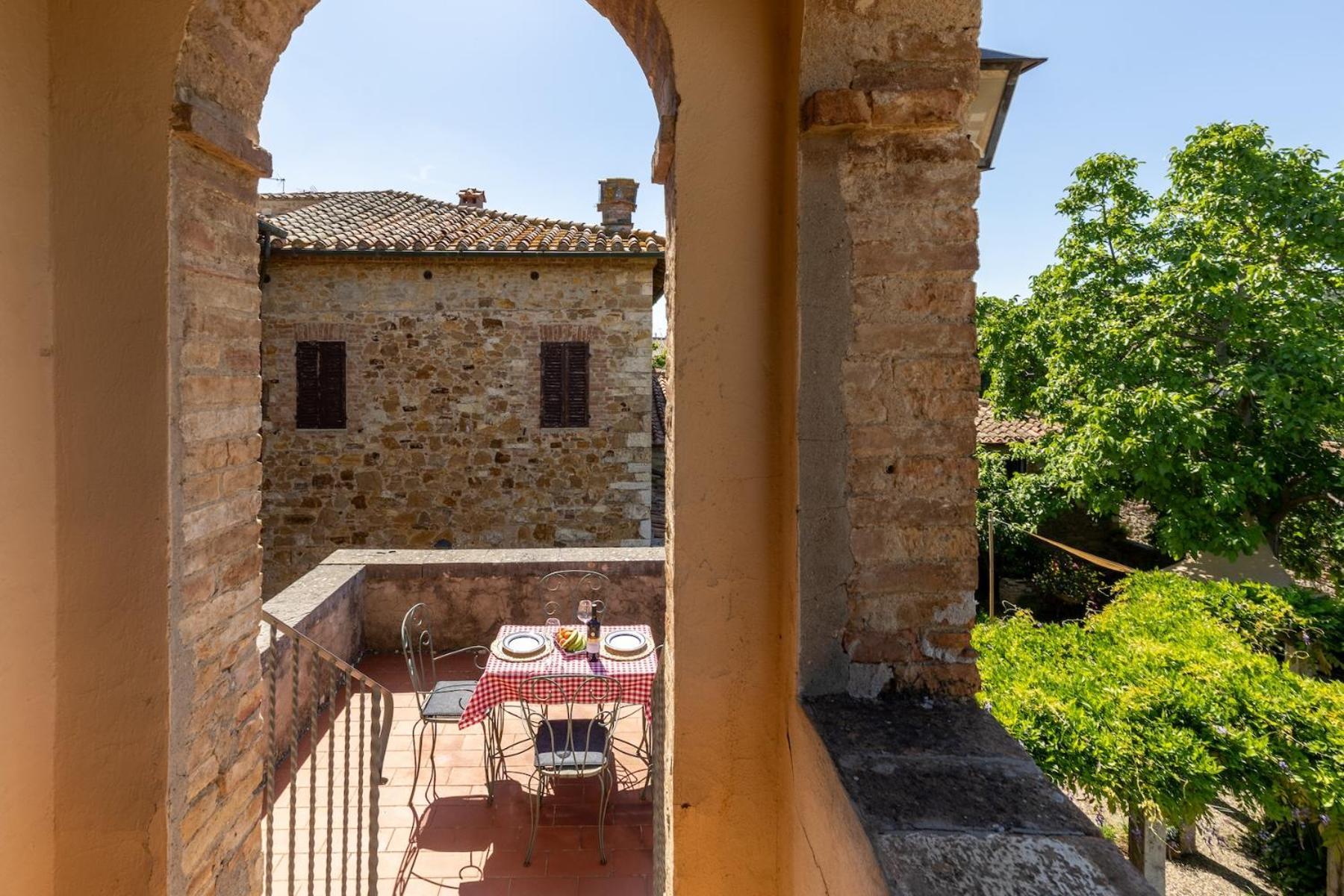Palazzo Costanti - A 8 Minuti Dalle Terme Lägenhet San Quirico dʼOrcia Exteriör bild
